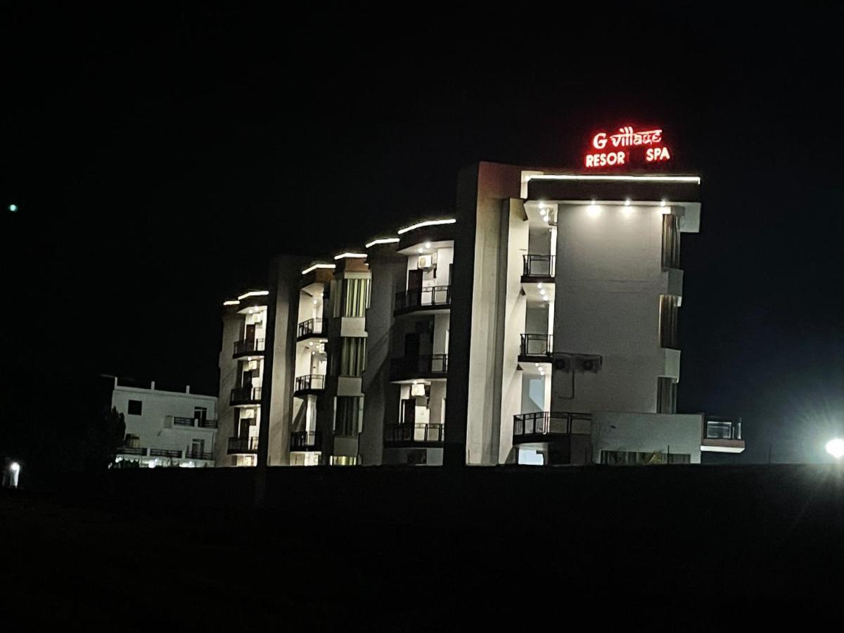 Sumedha G Village Resort And Spa Raiwala Buitenkant foto