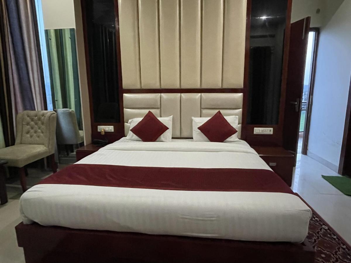 Sumedha G Village Resort And Spa Raiwala Buitenkant foto